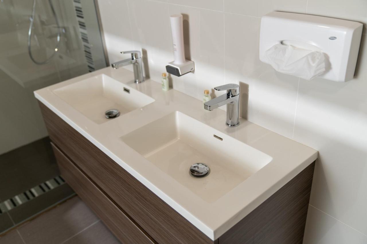 Hotel Kristaly Konferencia & Wellness Ajka Dış mekan fotoğraf