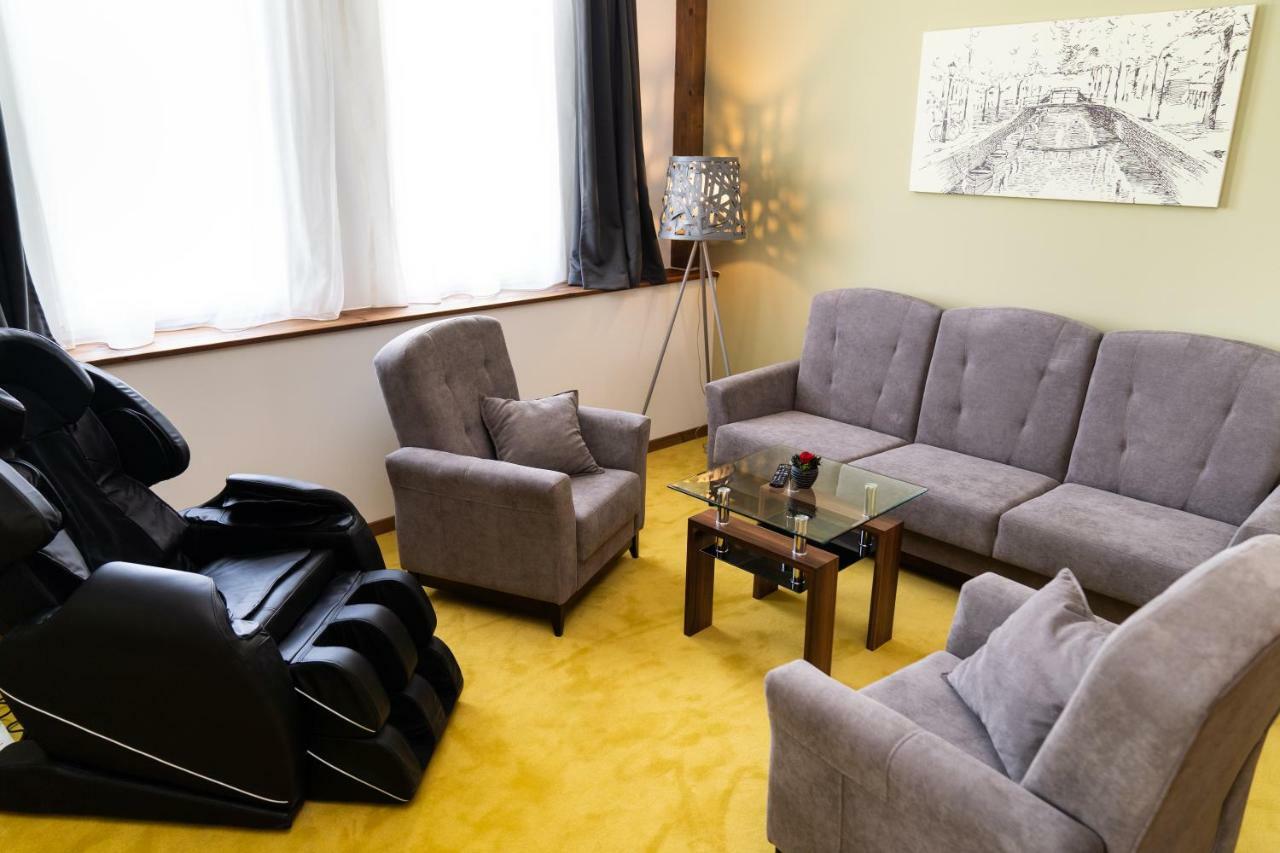 Hotel Kristaly Konferencia & Wellness Ajka Dış mekan fotoğraf
