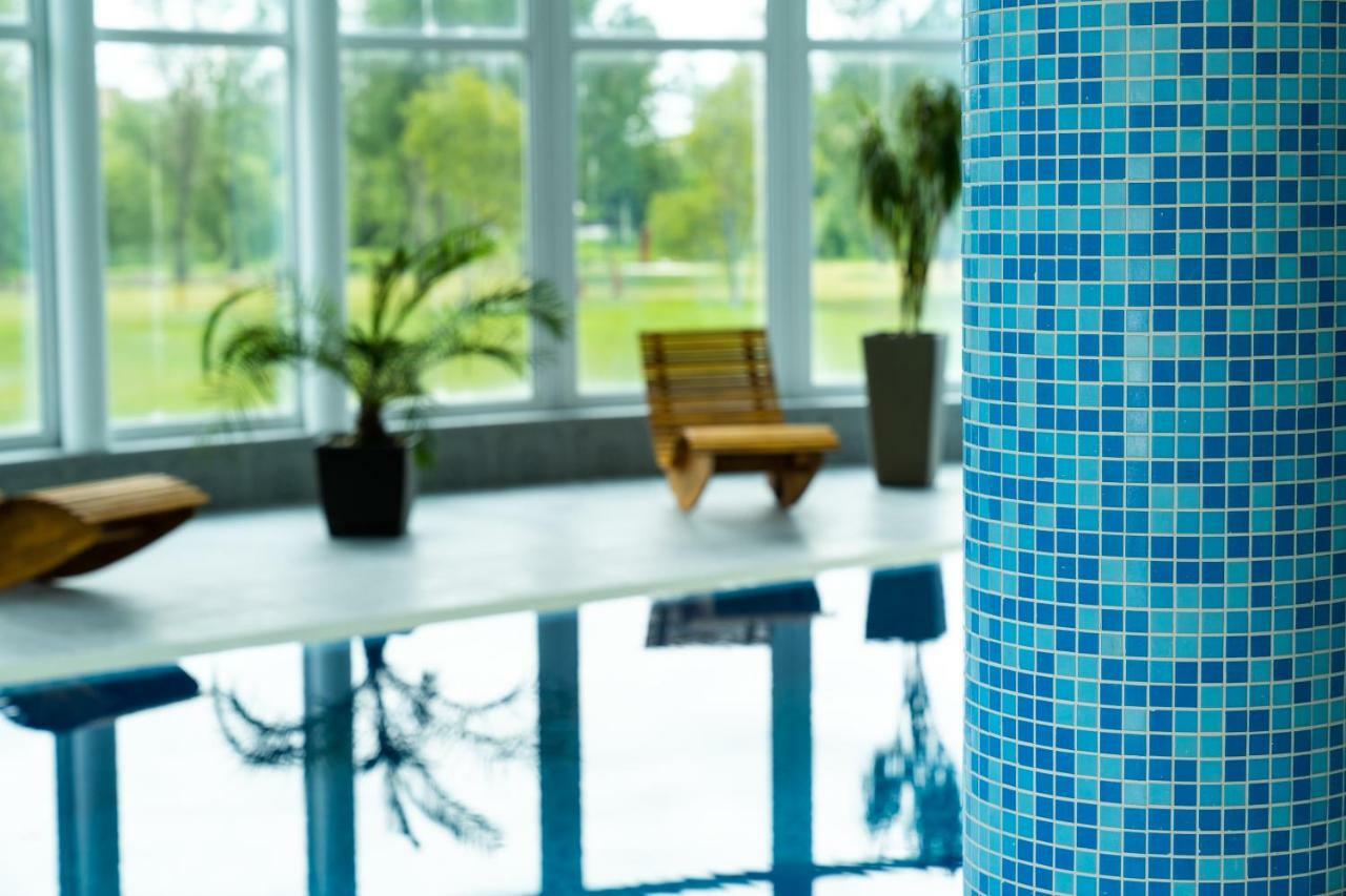 Hotel Kristaly Konferencia & Wellness Ajka Dış mekan fotoğraf